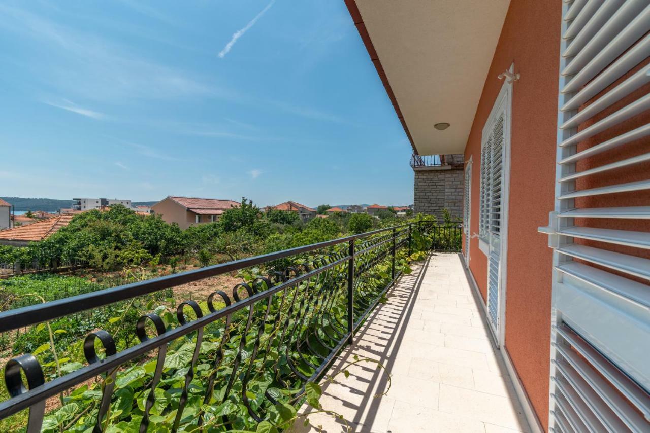Marinella Apartment Trogir Ngoại thất bức ảnh